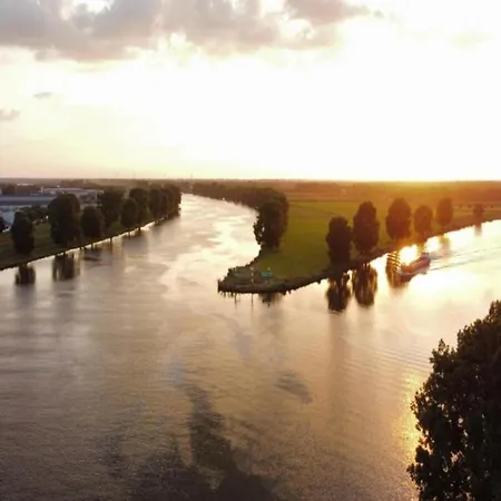 In Nijmegen Near Centre, Cleaning Included